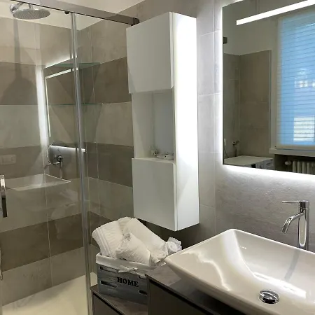 A Casa Di Chiara 2 아파트 스트레사